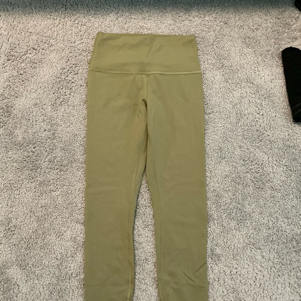 Lululemon Cropped Leggings